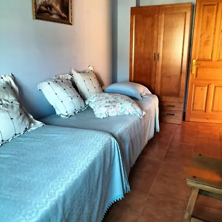 La Plaza De *